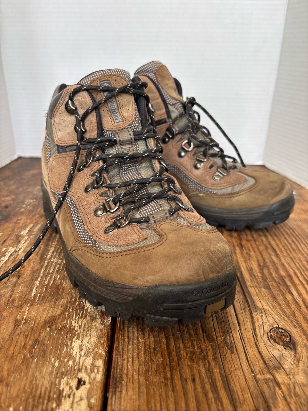 Columbia Men's Brown and Black Waterproof Hiking Boots